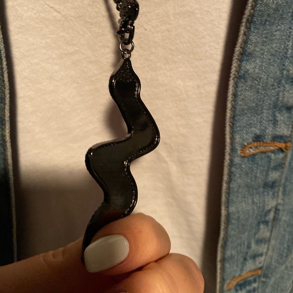 Long chain with a crystallized snake - Picture 3 of 3